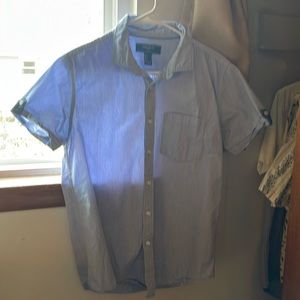 Forever 21 men’s small button down